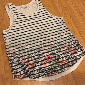 G by Guess longline tank top